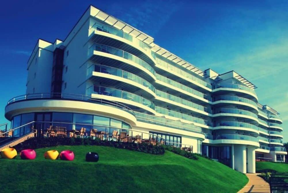 Panoramic Sea Views In Beachfront Apt W Balcony Bognor Regis Eksteriør billede